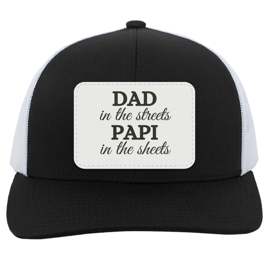 Papi in the sheets Trucker Snap Back - Patch